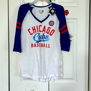 Chicago cubs baseball size M 100% cotton v neck top NWT